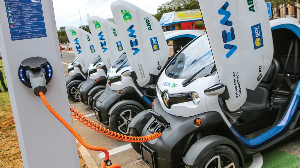 Foram inaugurados os Eletropostos para veículos elétricos