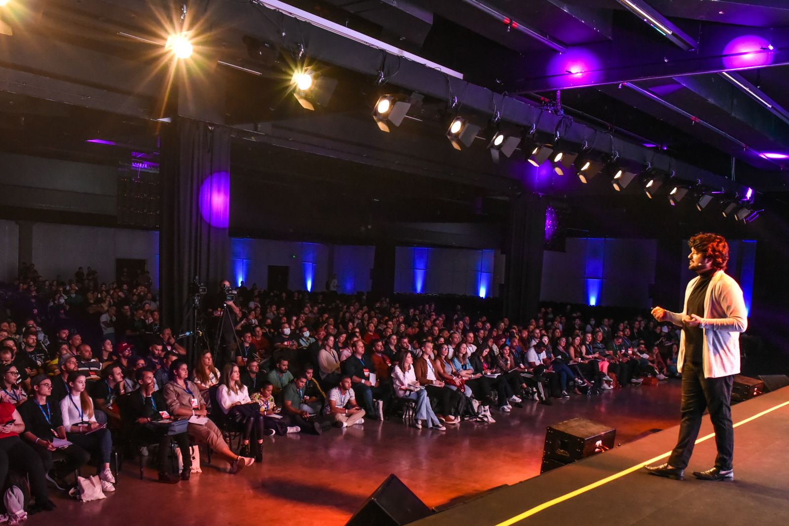 Fotógrafo brasiliense Anderson Marques é aplaudido de pé no maior congresso de fotografia da América Latina