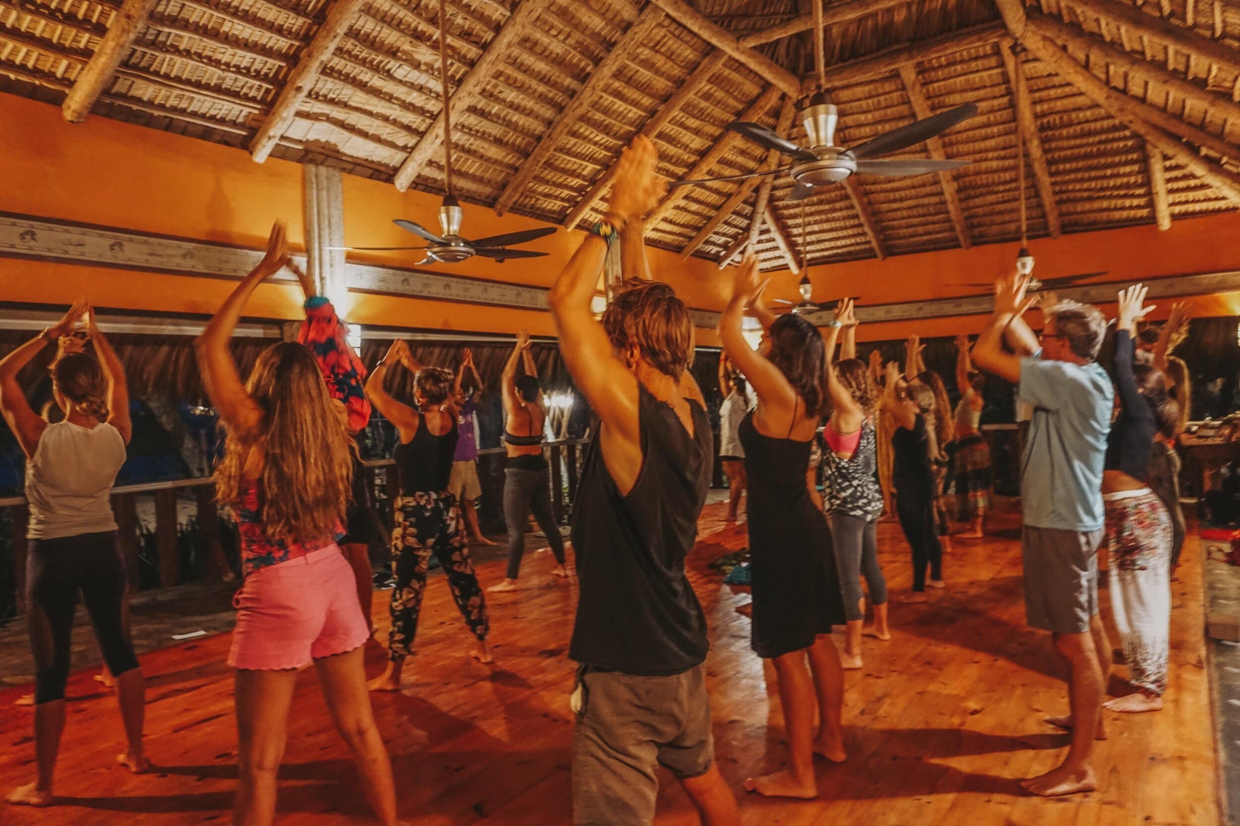 Anahata Cacao Dance projeto que une música, dança e meditação acontece neste sábado em Brasília