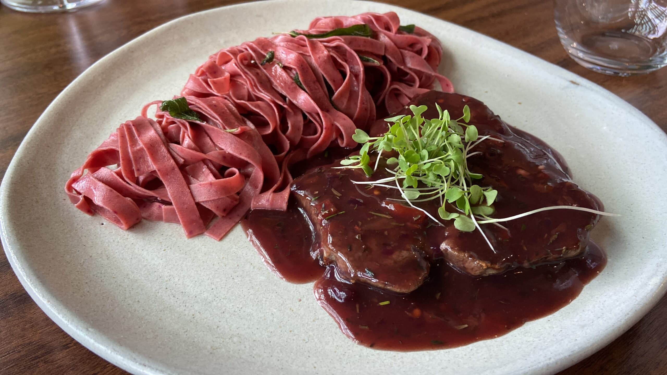 Dia dos Namorados: Que Pasta?! Cantina terá menu inédito em três etapas, ambiente decorado e música ao vivo