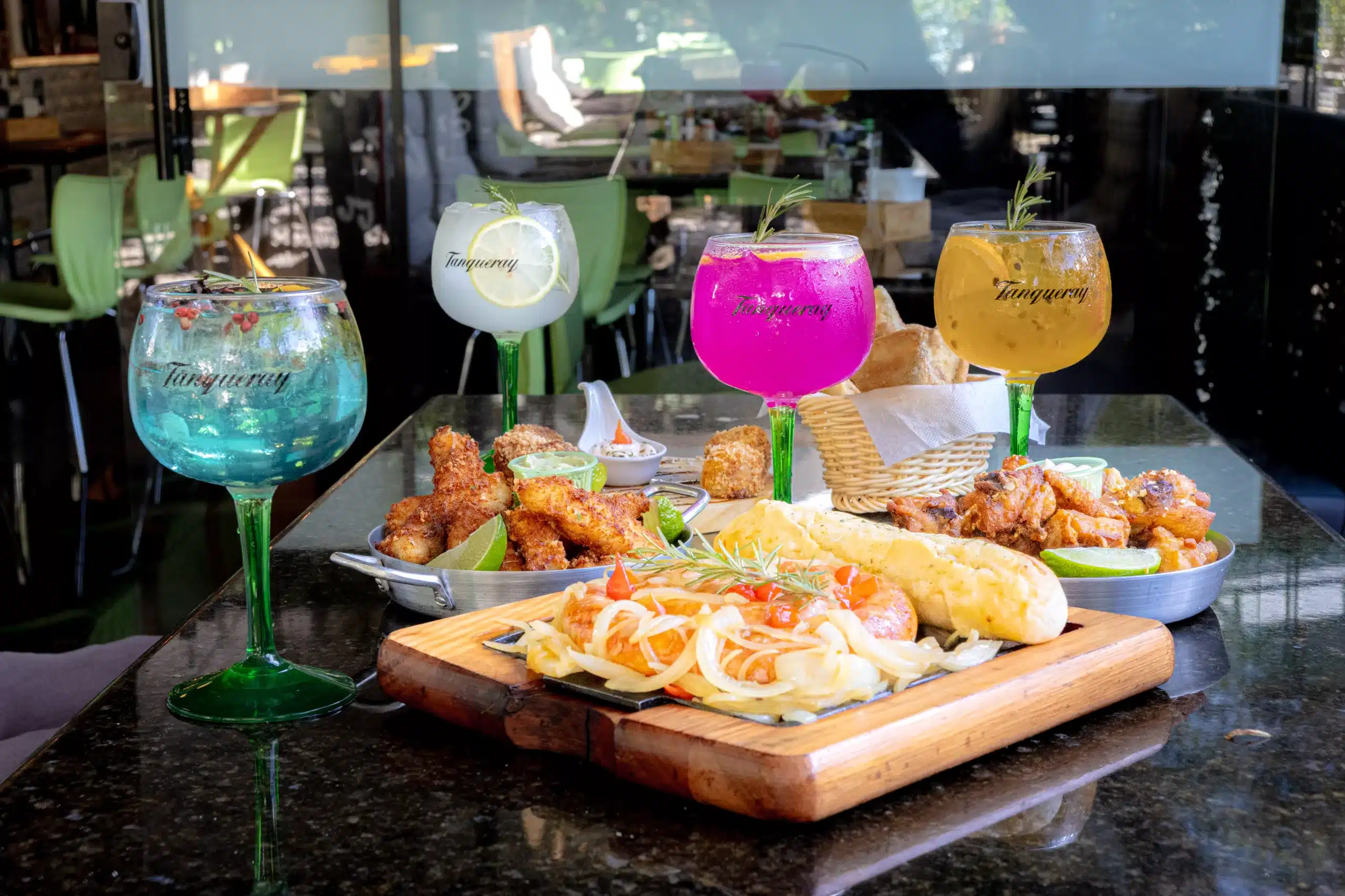 Mercearia Bar e Restaurante completa um ano e celebra aniversário com happy hour de drinks, chopp e petiscos a partir de R$ 7,99
