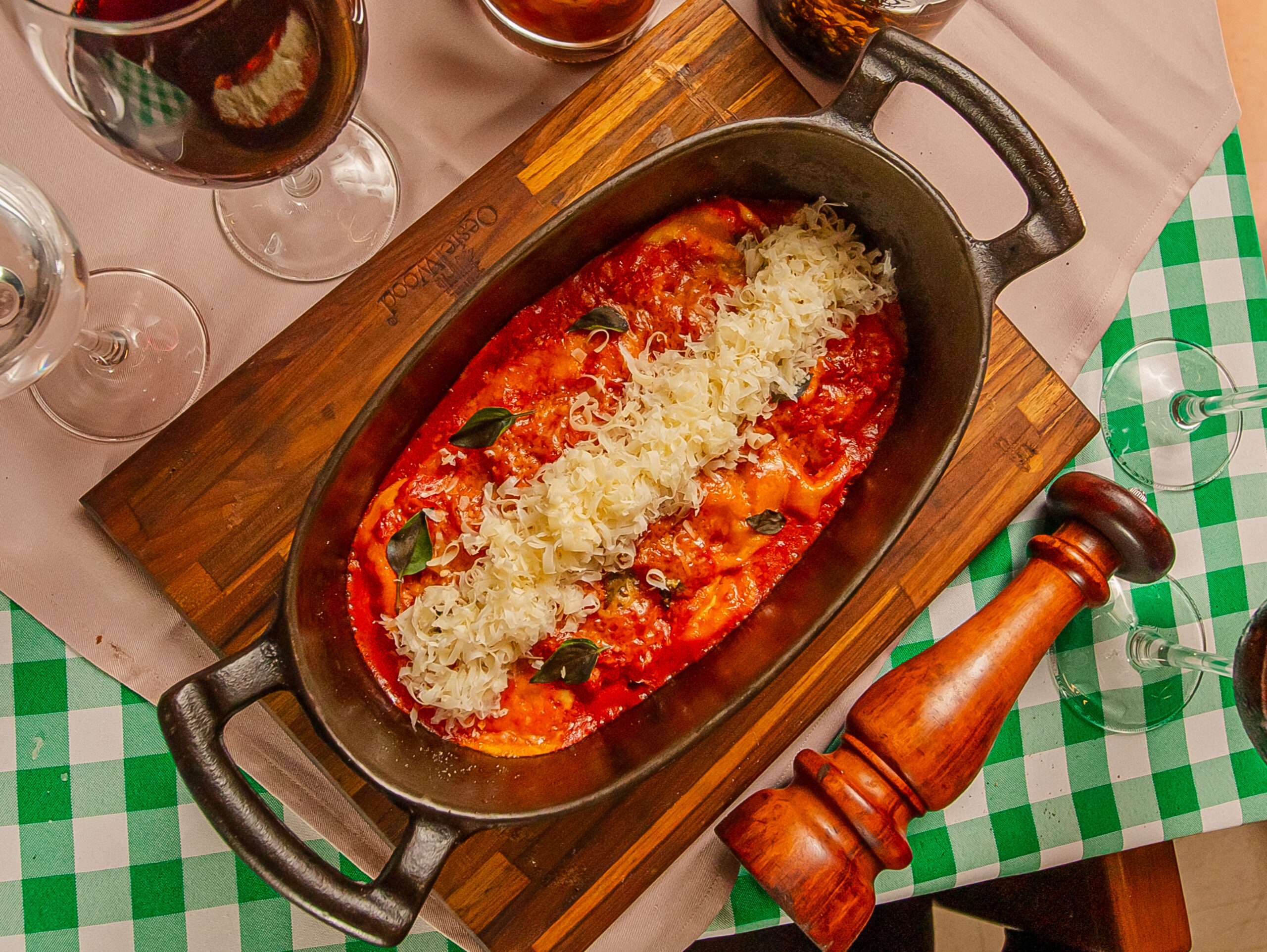 Diversas opções de pratos para compartilhar, enorme brinquedoteca e um bom MPB ao vivo: saiba como será o Dia das Mães no Cantina Gratinata Diversas opções de pratos para compartilhar, enorme brinquedoteca e um bom MPB ao vivo: saiba como será o Dia das Mães no Cantina Gratinata