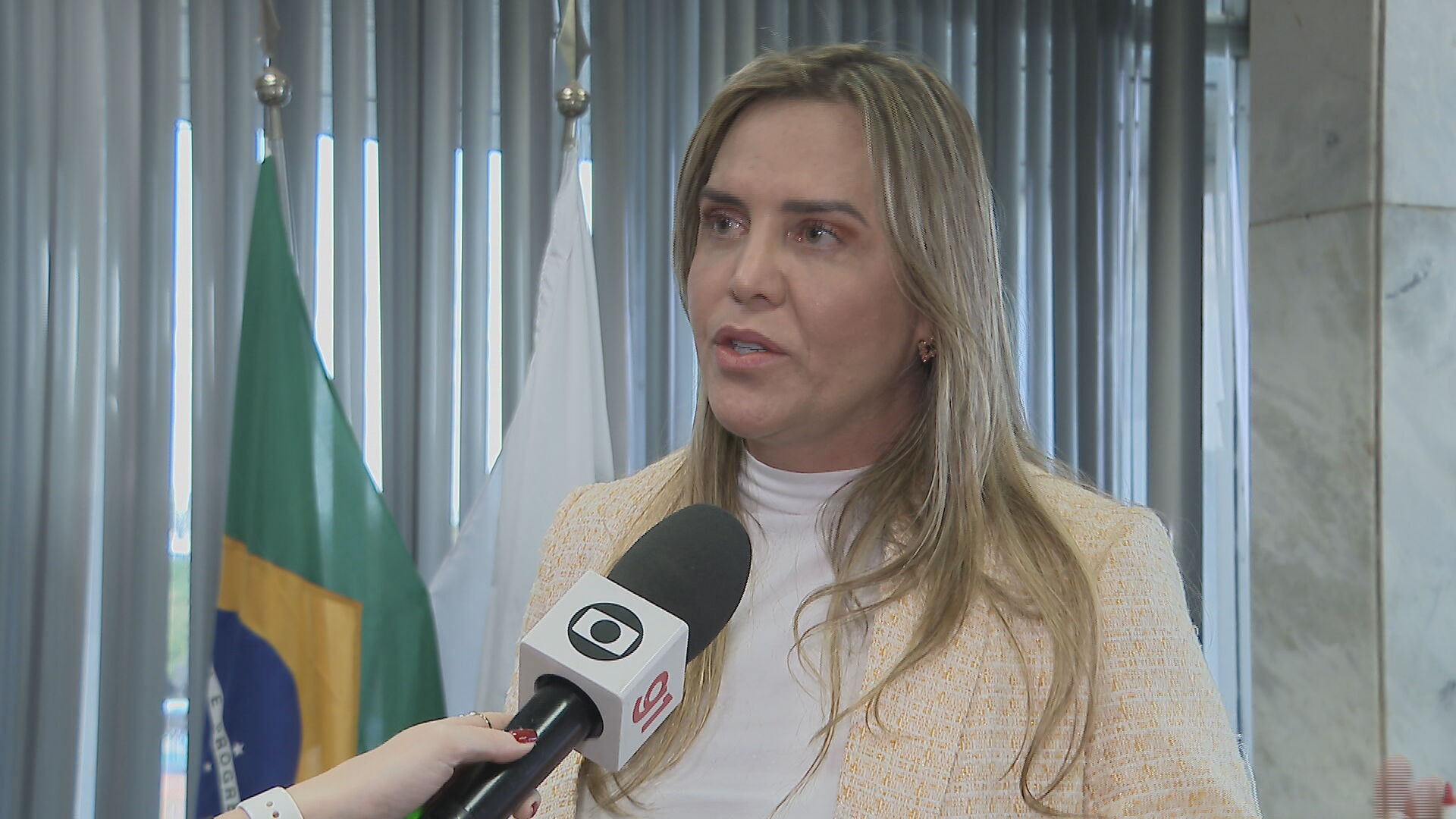 Governo do DF sanciona lei que dá direito a segurança e veículo oficial para ex-governadores da capital Governo do DF sanciona lei que dá direito a segurança e veículo oficial para ex-governadores da capital