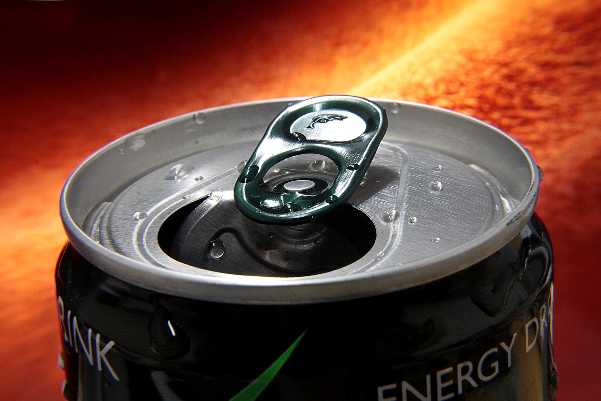 No DF, projeto de lei quer proibir venda de bebidas energéticas para menores de idade; entenda